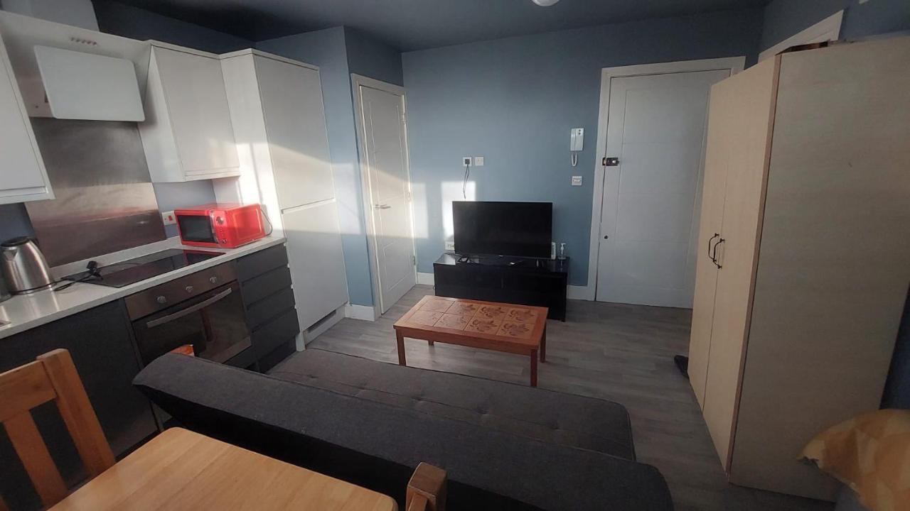 Modern Studio Maidstone - Redecorated Oct 2023 Exterior foto